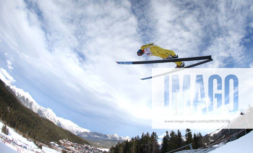 SKI NORDISCH - FIS WC Seefeld, Nordic Triple SEEFELD,AUSTRIA,19.JAN.14 - SKI NORDISCH, NORDISCHE KOMBINATION, SKISPRINGEN - FIS Weltcup, Nordic Triple. Bild zeigt Tino Edelmann (GER).