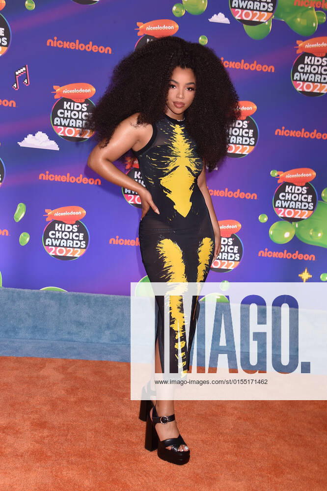 SANTA MONICA, CA - APRIL 9: Chloe Bailey at the 2022 Nickelodeon Kids Choice Awards at the Barker Hangar in Santa Monica, California on April 9, 2022.