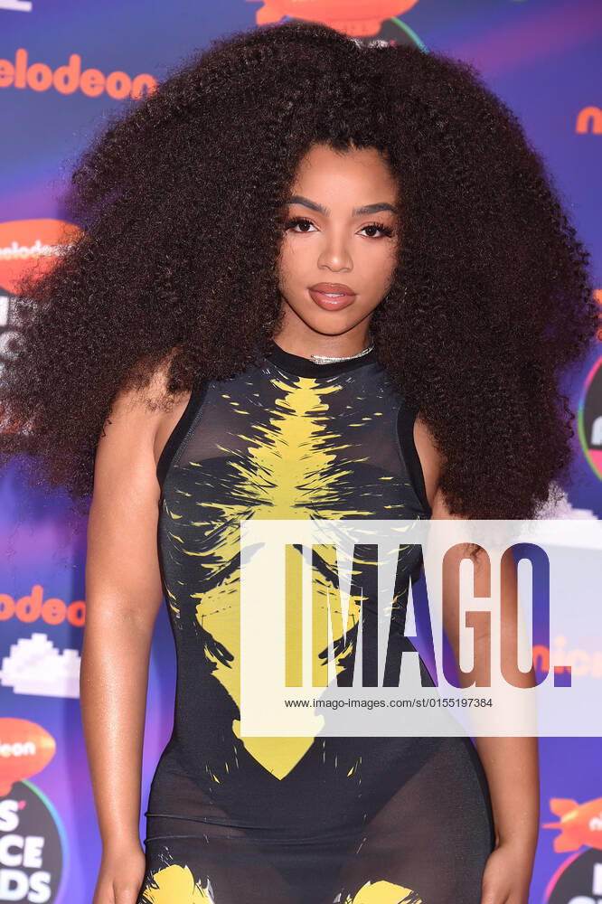 SANTA MONICA, CA - APRIL 9: Chloe Bailey at the 2022 Nickelodeon Kids Choice Awards at the Barker Hangar in Santa Monica, California on April 9, 2022.