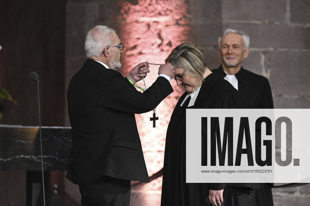The first bishop of the Protestant Church in Baden, Heike Springhart photo , was officially inaugurated into her office on Sunday