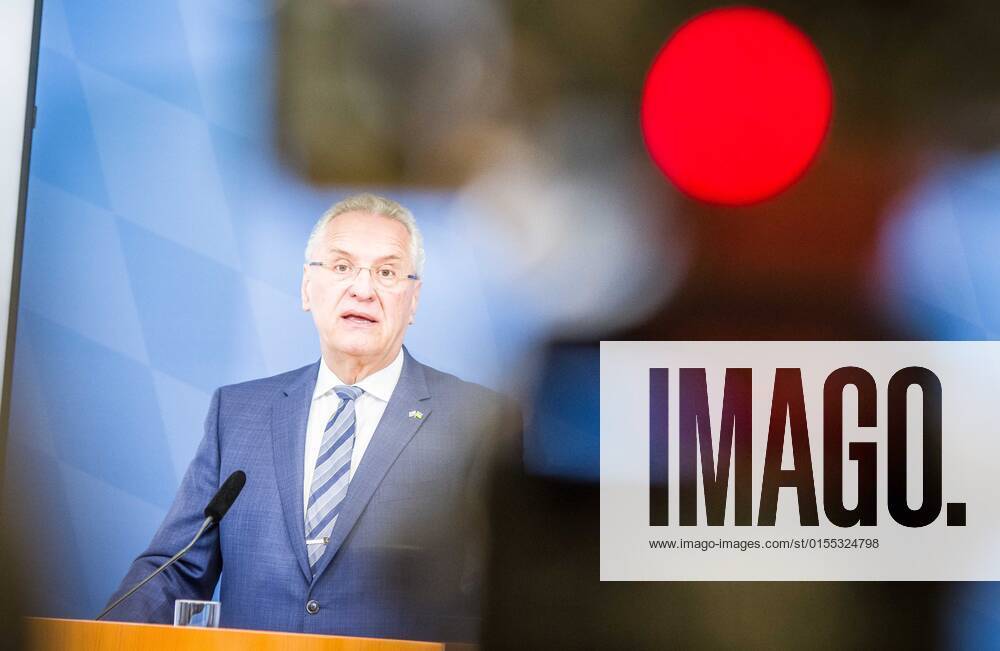 JOACHIM HERRMANN, Interior Minister of the State of Bavaria. The Bavarian Verfassungsschutz (Secret Service, Office for the Protection of the Constitution) released the 2021 report detailing threats to the state of Bavaria and the country. Over the past years, conspiracy theorists, new age and wellness extremists, right-extremists, and various enemies of democracy have taken a leading role against the German state and society, with imagery such as the August 2020 storming of the Reichstag and May 2020 3,000 Corona rebels demonstrating at Marienplatz in Munch associated with it. Numerous participants in that storming come from the Bavarian scene and are radicalizing at increasing rates. Munich Ge - ZUMAb160 20220411_zbp_b160_026