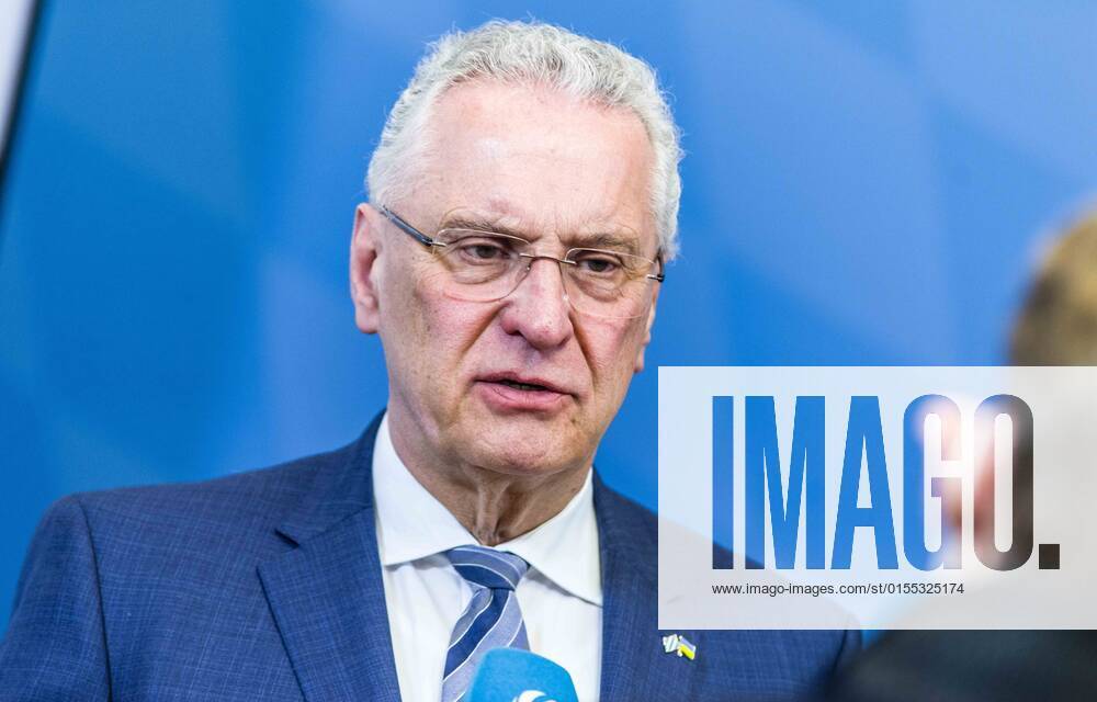 JOACHIM HERRMANN, Interior Minister of the State of Bavaria. The Bavarian Verfassungsschutz (Secret Service, Office for the Protection of the Constitution) released the 2021 report detailing threats to the state of Bavaria and the country. Over the past years, conspiracy theorists, new age and wellness extremists, right-extremists, and various enemies of democracy have taken a leading role against the German state and society, with imagery such as the August 2020 storming of the Reichstag and May 2020 3,000 Corona rebels demonstrating at Marienplatz in Munch associated with it. Numerous participants in that storming come from the Bavarian scene and are radicalizing at increasing rates. Munich Ge - ZUMAb160 20220411_zbp_b160_037