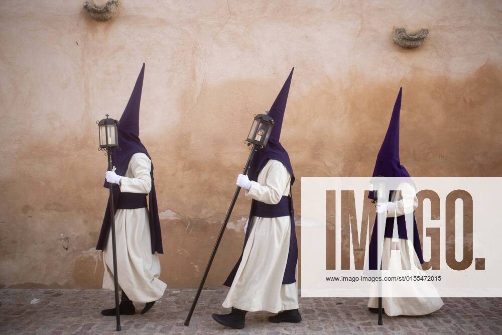 Penitents from the Jesus del Via Crucis (Jesus of the Way of the Cross) brotherhood prepare to take part in a procession, during Holy Week in Zamora, Spain, on April 12, 2022. Hundreds of processions take place throughout Spain during the Easter Holy Week after two years without celebrations due to the coronavirus pandemic. Zamora Spain - ZUMAb157 20220412_zap_b157_007