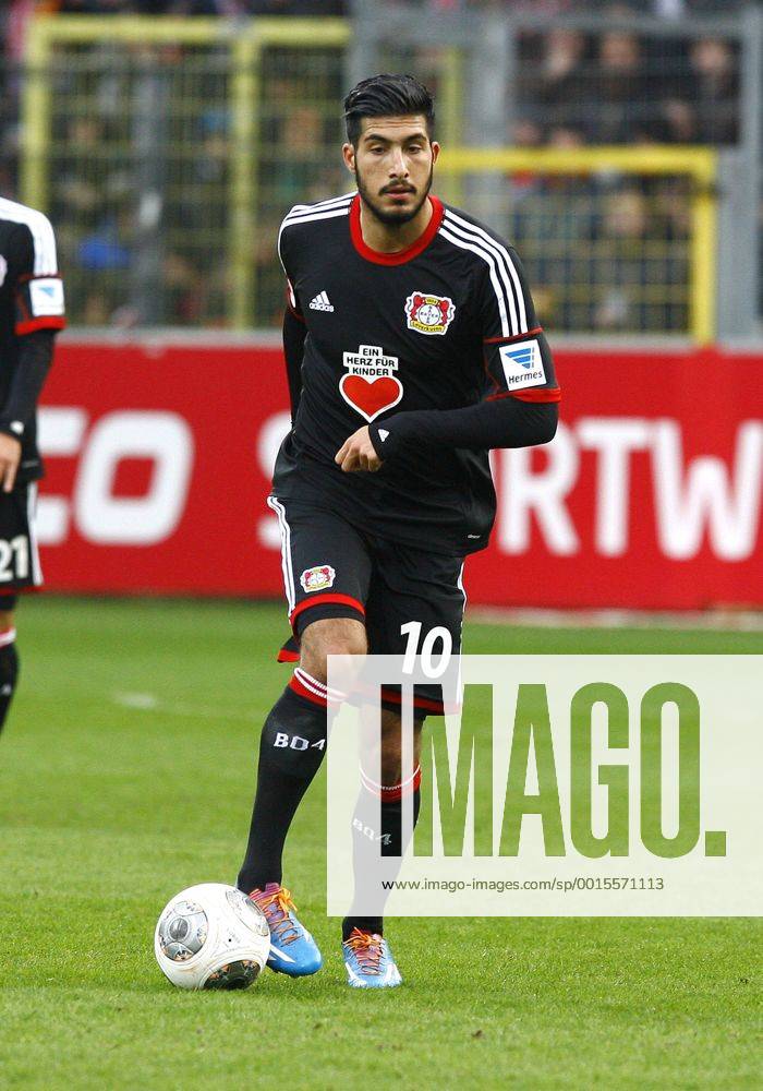SC Freiburg - Bayer 04 Leverkusen Emre CAN, Bayer Leverkusen am Ball, (Trikot ein Herz für Kinder) Freisteller, Einzelbild, Aktion hoch, Fußball 1.BL Saison 2013 2014