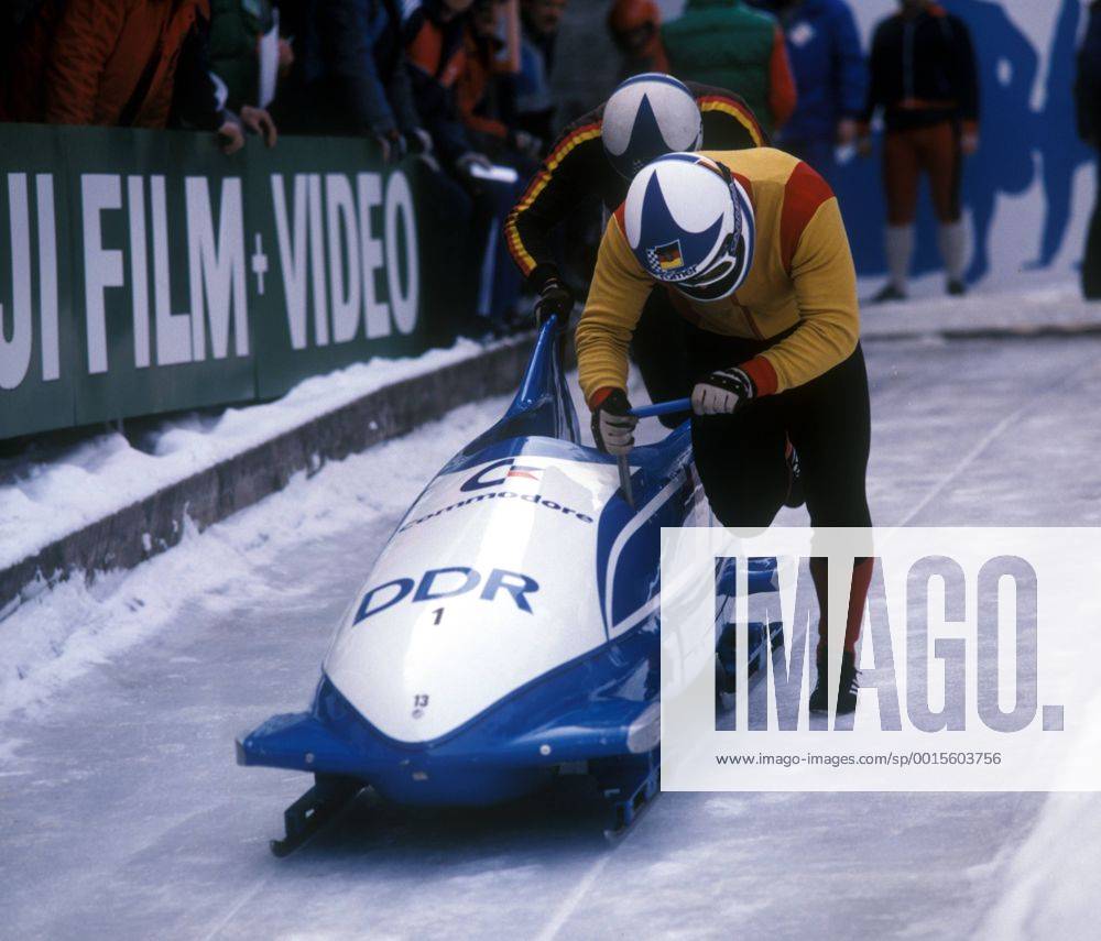 Bob Weltmeisterschaft in Königssee: Wolfgang Hoppe und Dietmar Schauerhammer (DDR) beim Start