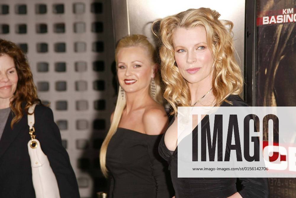 Katie Lohmann and Kim Basinger at the Cellular Los Angeles Premiere, Arclight Theaters, Hollywood, CA 09-09-04 , 10762128.jpg, famous, people, star, event, talent, celebrity, fame, popular, entertainment, person,