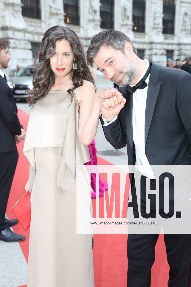 Romy Gala 2022 Vienna, 23 04 2022 Jakob SEEBÖCK with wife Michaela