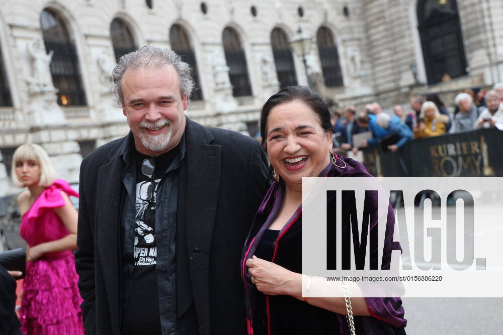 Romy Gala 2022 Vienna, 23 04 2022 Maria HAPPEL with husband