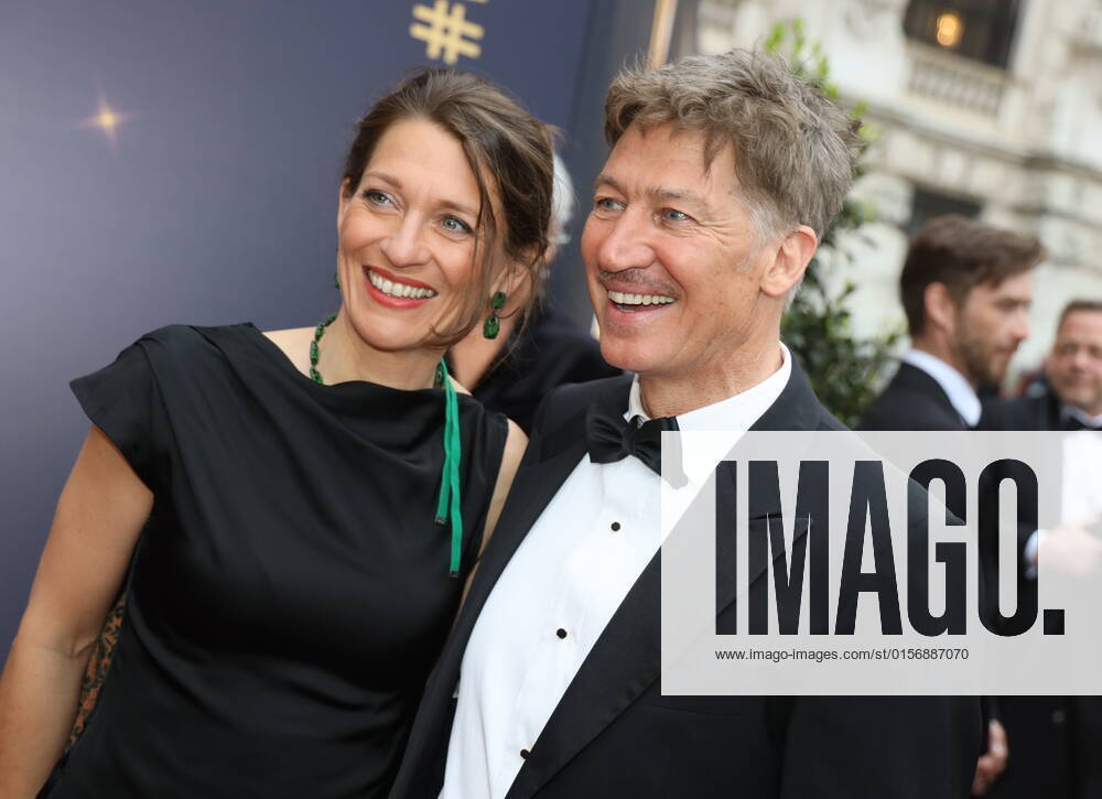 Romy Gala 2022 Vienna, 23 04 2022 Tobias MORETTI with wife Julia