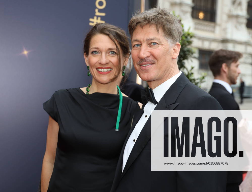 Romy Gala 2022 Vienna, 23 04 2022 Tobias MORETTI with wife Julia