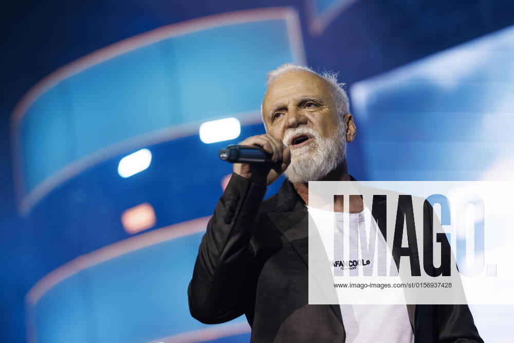 Singer Nino de Angelo at the big Schlagerfest XXL in the Lanxess Arena Cologne, 23 04 2022 NRW Germany