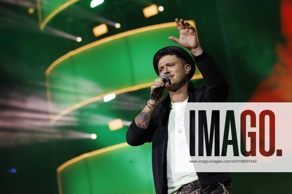 Pop singer Max Weidner at the big Schlagerfest XXL in the Lanxess Arena Cologne, 23 04 2022 NRW Germany