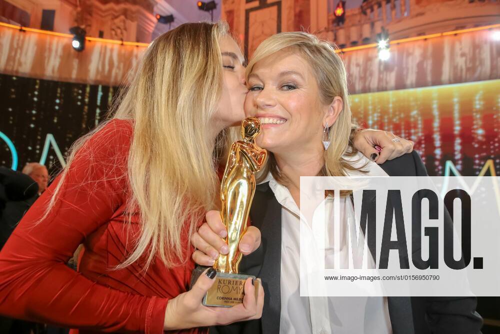 Vienna Hofburg, ROMY Film u TV Award, Gala award ceremony of the TV Award of ORF u KURIER in the picture Corinna Milborn with daughter Luca, with d Award, ROMY Film u TV Award