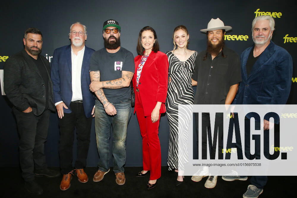 West Hollywood, California - Ryan Pirozzi, Michael Connelly, Titus Welliver, Mimi Rogers, Madison Lintz, Stephen A. Chang, Henrik Bastin. Los Angeles Special Screening And Panel For Amazon Freevee s New Series Bosch: Legacy held at The London West Hollywood. Photo Credit: FS AdMedia 279547 2022-04-24 CA West Hollywood Etats-Unis