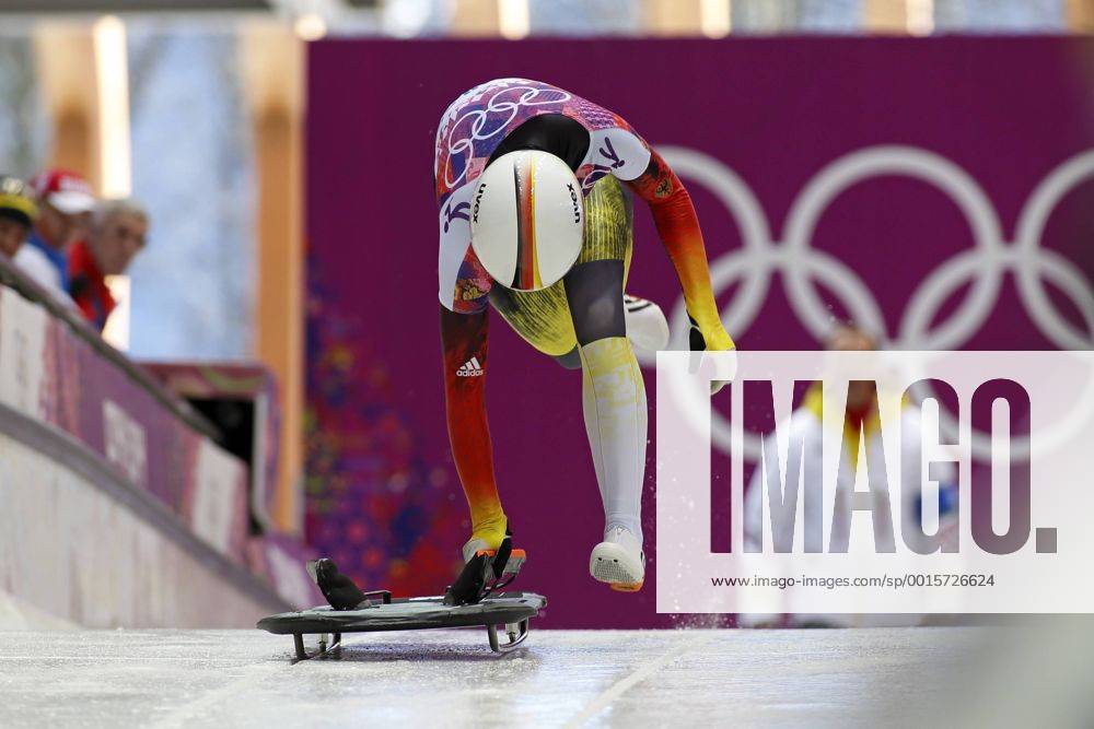 Skeleton Frauen women Lauf 1 HIER beim Start Anja Huber GER