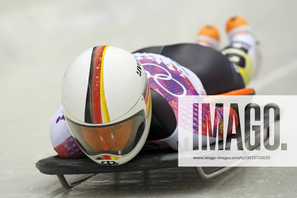 Skeleton Frauen women Lauf 1 HIER beim Start Anja Huber GER