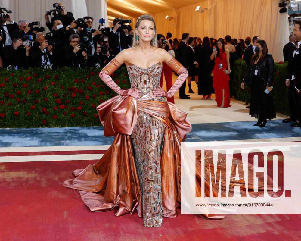 ¦. arrives on the red carpet for The Met Gala at The Metropolitan Museum of Art celebrating the Costume Institute opening of In America: An Anthology of Fashion in New York City on Monday, May 2, 2022. NYP20220502502 JOHNxANGELILLO