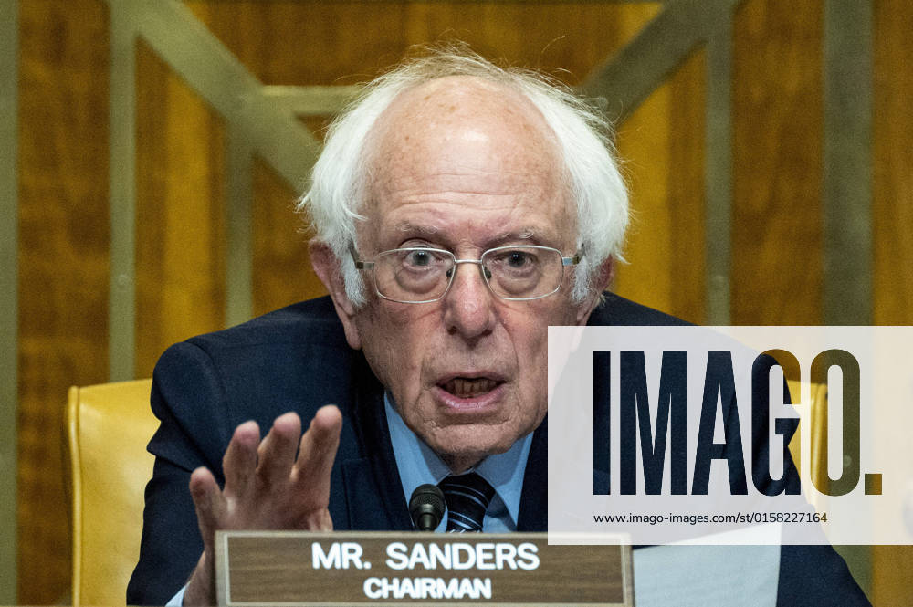 U.S. Senator BERNIE SANDERS (I-VT) speaking at a hearing of the Senate Budget Committee. Washington United States - ZUMAb161 20220505_zap_b161_003