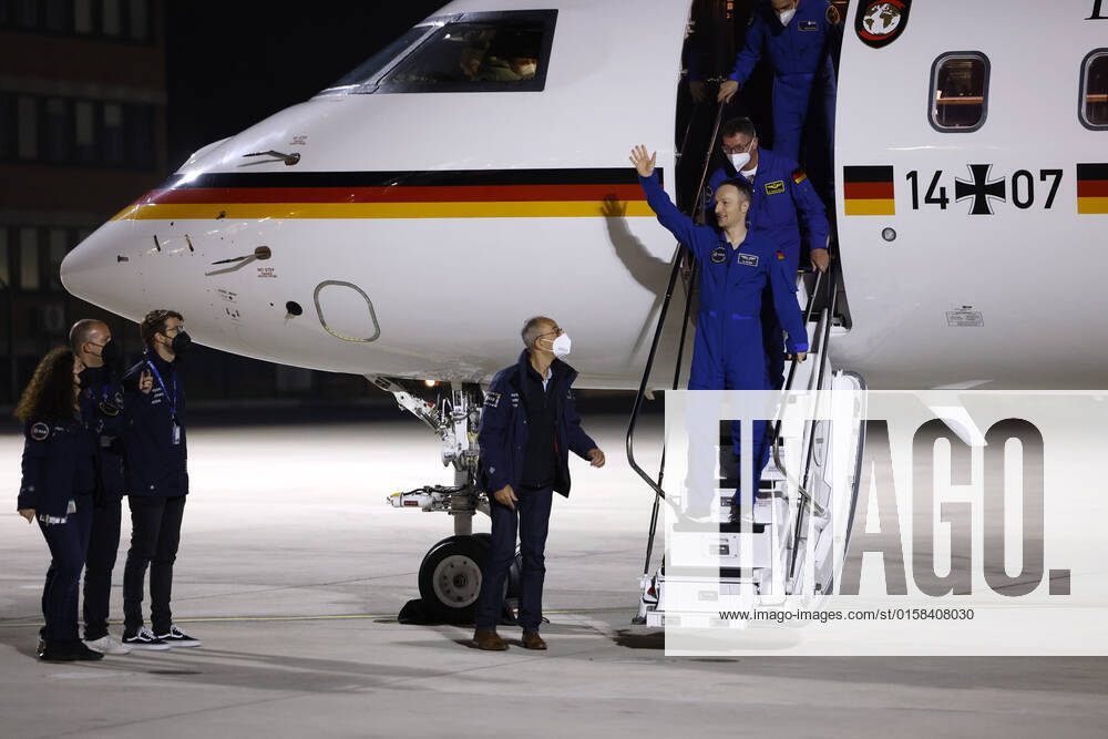 German astronaut Matthias Maurer returns to Germany after his mission on the International Space Station ISS The astronaut of the European Space Agency ESA was the twelfth German in the cosmos Early Saturday morning, his plane landed in the military section of Cologne Bonn Airport Cologne, 07 05 2022 NRW Germany