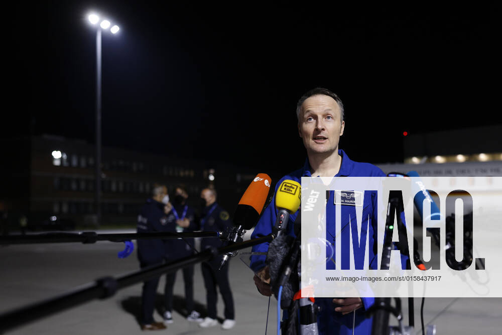 German astronaut Matthias Maurer returns to Germany after his mission on the International Space Station ISS The astronaut of the European Space Agency ESA was the twelfth German in the cosmos Early Saturday morning, his plane landed in the military section of Cologne Bonn Airport Cologne, 07 05 2022 NRW Germany