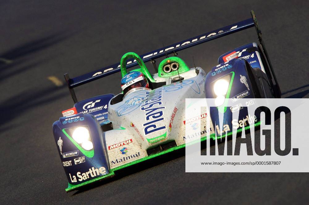 Der Pescarolo Judd von Sebastien Loeb, Eric Helary und Soheil Ayari (alle Frankreich) auf der Strecke Motorsport Herren 24 Stunden von Le Mans 2005, 24h, h, Stundenrennen, Rennen, Langstrecke, Langstreckenrennen Einzelbild pan9799 LeMans