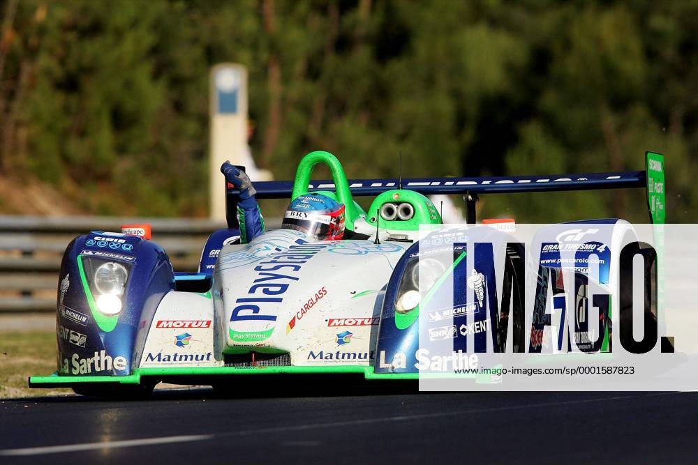 Der Pescarolo Judd von Sebastien Loeb, Eric Helary und Soheil Ayari (alle Frankreich) auf der Strecke Motorsport Herren 24 Stunden von Le Mans 2005, 24h, h, Stundenrennen, Rennen, Langstrecke, Langstreckenrennen Einzelbild pan9799 LeMans