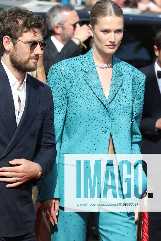 Cannes, Cote d Azur, France: TONI GARRN and ALEX PETTYFER attend the Triangle of Sadness screening during 75th annual Cannes Film Festival Cannes France - ZUMAc179 20220521_zep_c179_169