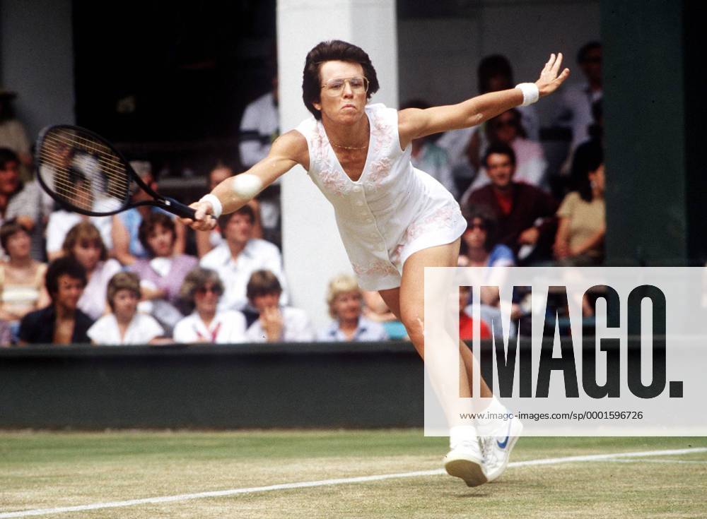 Billie Jean King (USA) - Vorhand - Tennis Damen All England Championships 1983, Grand Slam, WTA Tour, Rasen, Rasenplatz, Rasentennis, Rasenturnier Einzelbild Wimbledon London