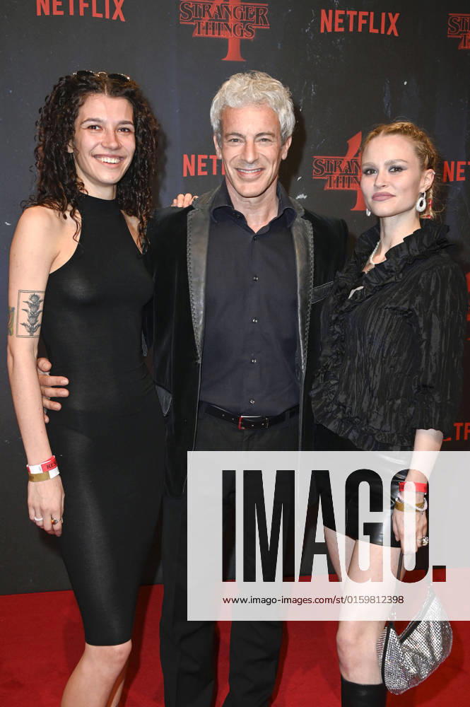 Gedeon Burkhard with girlfriend Sascha Veduta and Ann Britt Dittmar at the premiere of season 4 of the Netflix TV series Stranger Things at Kraftwerk Berlin Berlin, 23 05 2022 Foto:xF.xFuturexImage
