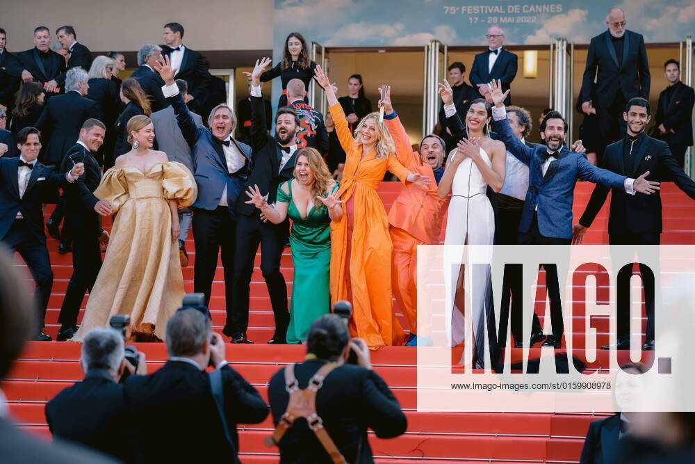 75eme Festival International du Film de Cannes. Montee des marches du film Elvis . 75th International Cannes Film festival. Red carpet for Elvis movie 280784 0000-00-00 Cannes France