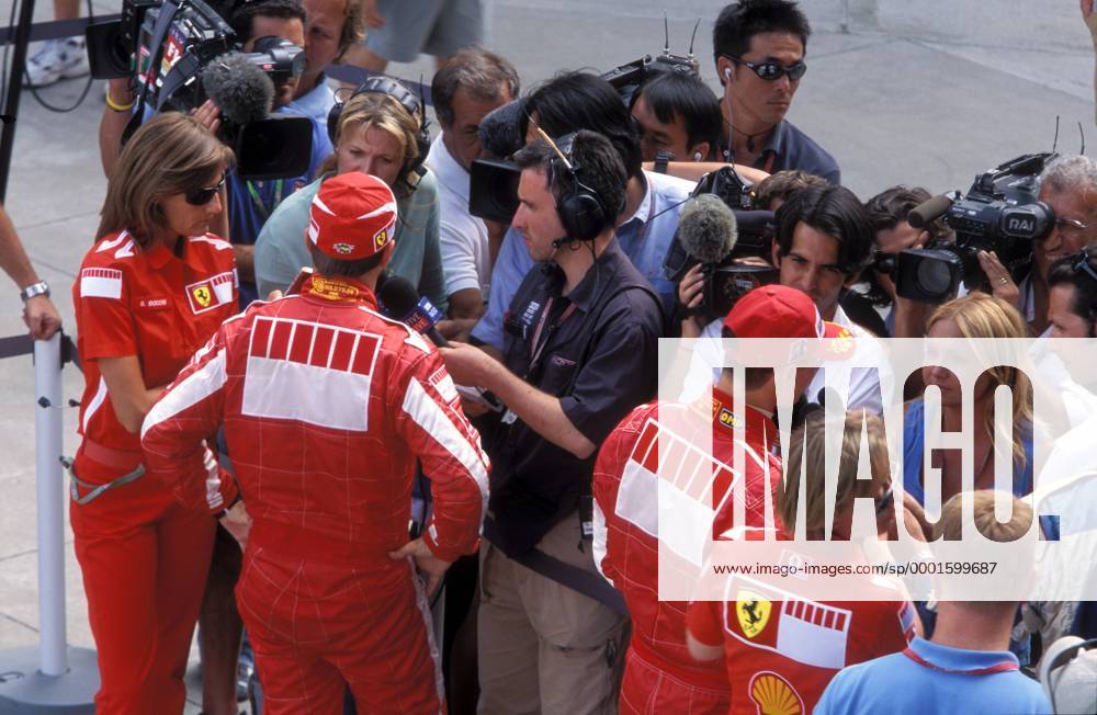 Rubens Barrichello (Brasilien, li.) und Michael Schumacher (Deutschland beide Ferrari) im Interview Motorsport Grand Prix Herren Großer Preis der USA 2005, Formel 1 Weltmeisterschaft, F1, F, GP, WM Totale Indianapolis