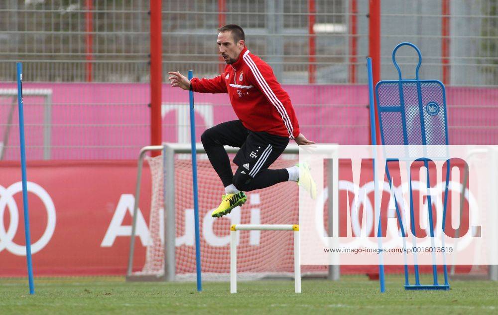 FC Bayern Training, Saebenerstrasse,Muenchen, Fussball,Sport,im Franck Ribery EP_prz