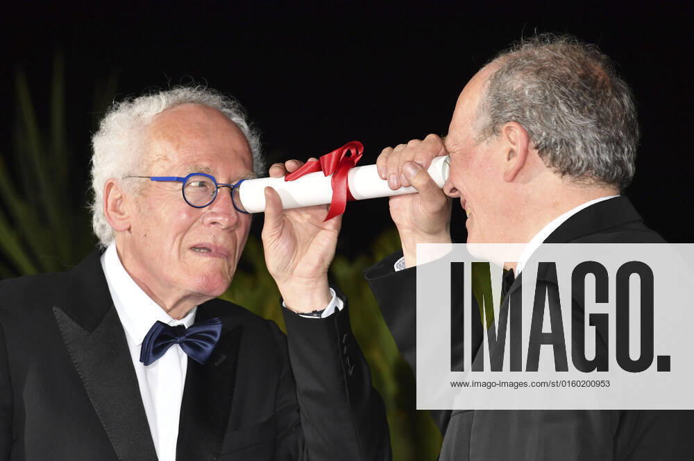 Jean Pierre Dardenne and Luc Dardenne with the 75 Film Festival Special Award for Tori et Lokita at the photocall with the award winners at the Festival de Cannes 2022 75 Cannes International Film Festival at the Palais des Festivals Cannes, 28 05 2022. Foto:xD.xBedrosianx xFuturexImage