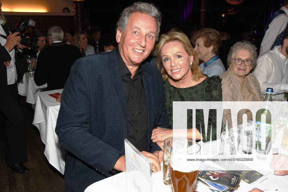 Altfried Schumacher Marian Schulz Publisher Munich 29 05 2011 Wirtshaus im Schlachthof Narrhalla Sigi Sommertaler Award 2022 Munich