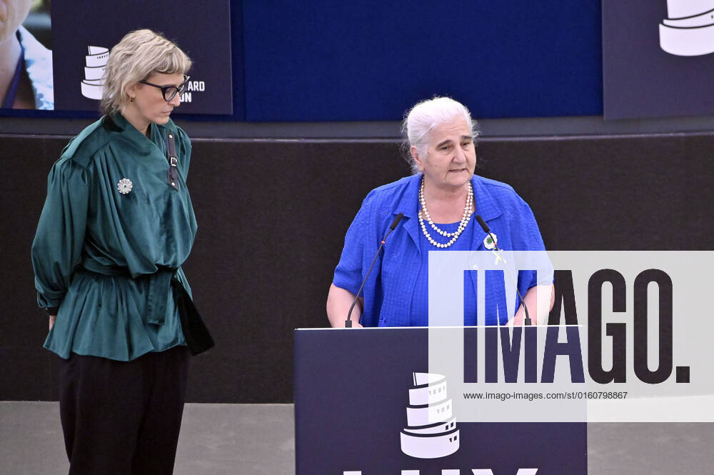 Jasmila Zbanic and Munira Subasic with the award for the best film Quo Vadis, Aida at the Lux Audience Award 2022 ceremony in the plenary hall of the European Parliament Strasbourg, 08 06 2022 Foto:xD.xAnoraganingrumx xFuturexImage