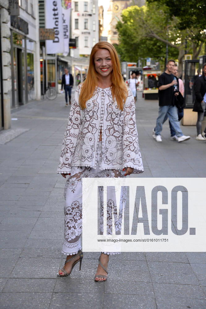 Esther Roling Arrival to the German Drama Award Dinner Hotel ZOO Berlin 14 June 2022