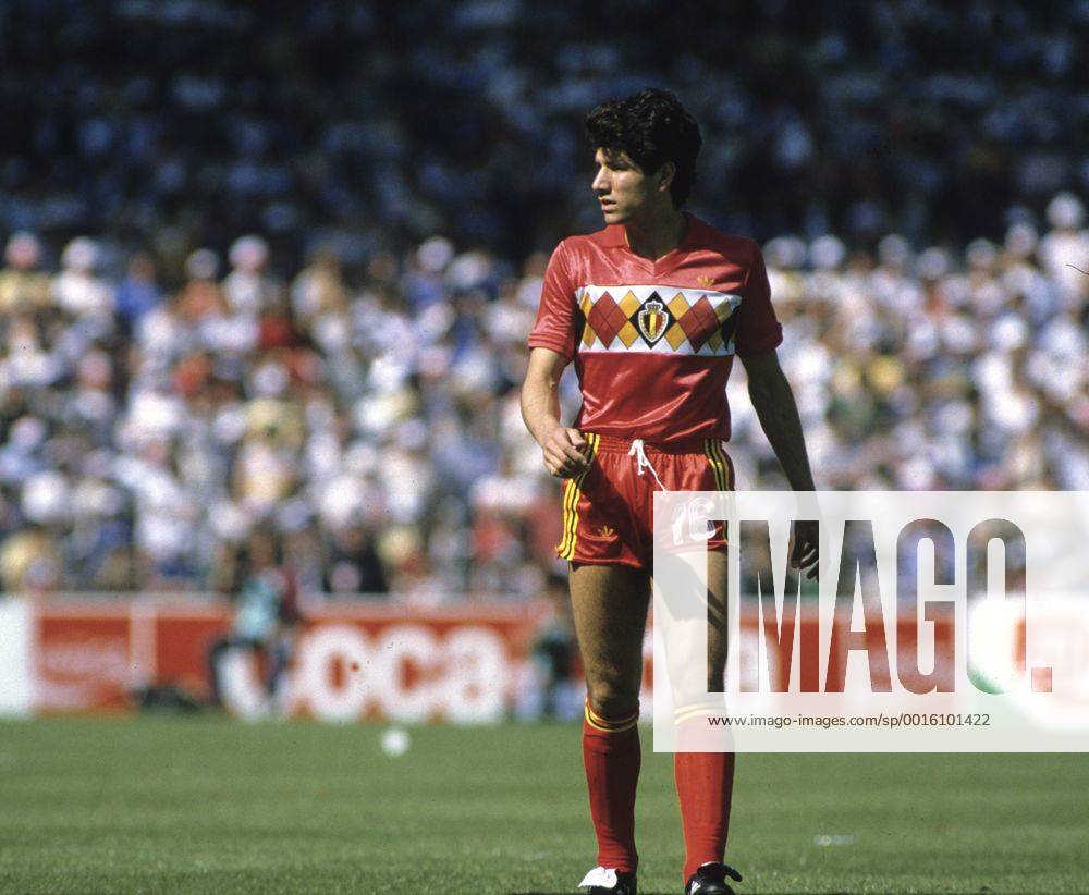 FB-EM84 Frankreich - Belgien 5:0 Enzo Scifo HM