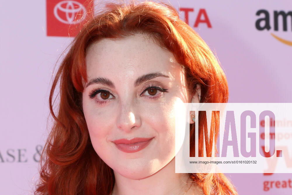 LOS ANGELES - JUN 14: Juliette Goglia at the 2022 YWCA Greater Los Angeles Phenomenal Woman Awards at the You Tube Theater on June 14, 2022 in Los Angeles, CA