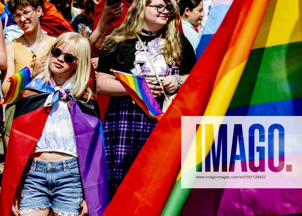 2022 06 18 11 44 37 ROTTERDAM The Pride March traditionally moves through the city during Pink Saturday This year s event will be held in Rotterdam with a march, information market and performances that reflect on the emancipation of the LGBTQ community ANP ROBIN UTRECHT netherlands out belgium out