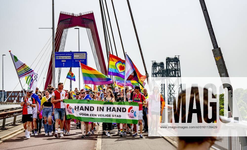 2022 06 18 13 02 24 ROTTERDAM The Pride March traditionally moves through the city during Pink Saturday This year s event will be held in Rotterdam with a march, information market and performances that reflect on the emancipation of the LGBTQ community ANP ROBIN UTRECHT netherlands out belgium out