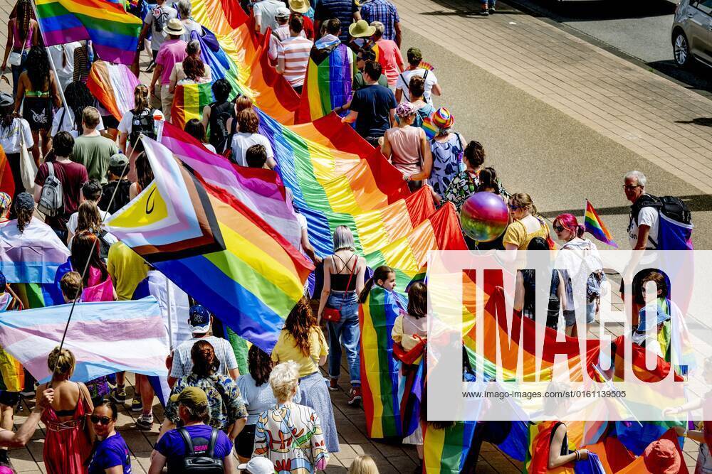 2022 06 18 12 34 57 ROTTERDAM The Pride March traditionally moves through the city during Pink Saturday This year s event will be held in Rotterdam with a march, information market and performances that reflect on the emancipation of the LGBTQ community ANP ROBIN UTRECHT netherlands out belgium out