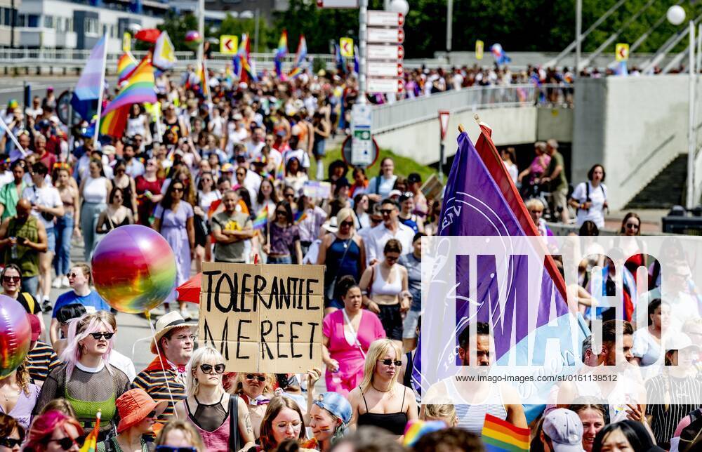 2022 06 18 13 07 02 ROTTERDAM The Pride March traditionally moves through the city during Pink Saturday This year s event will be held in Rotterdam with a march, information market and performances that reflect on the emancipation of the LGBTQ community ANP ROBIN UTRECHT netherlands out belgium out
