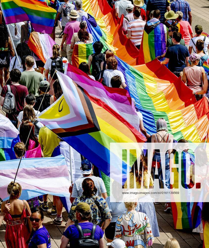 2022 06 18 12 34 57 ROTTERDAM The Pride March traditionally moves through the city during Pink Saturday This year s event will be held in Rotterdam with a march, information market and performances that reflect on the emancipation of the LGBTQ community ANP ROBIN UTRECHT netherlands out belgium out