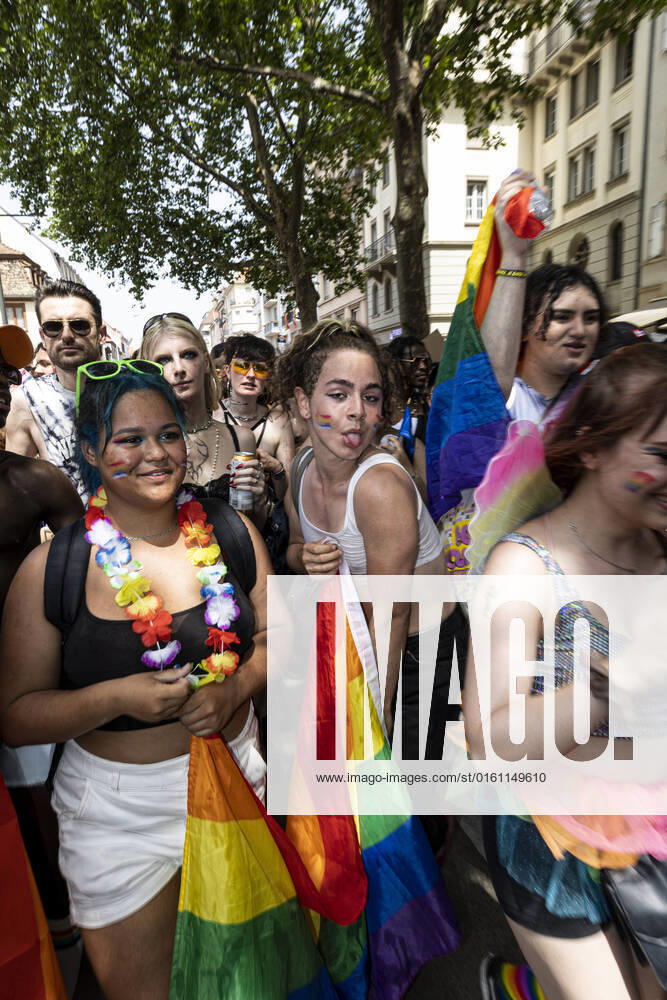 Marche des Fiertes LGBT+ a Strasbourg NEWS: Marche des Fiertes LGBT+, Strasbourg - 18-06-2022 ElyxandroCegarra Panoramic