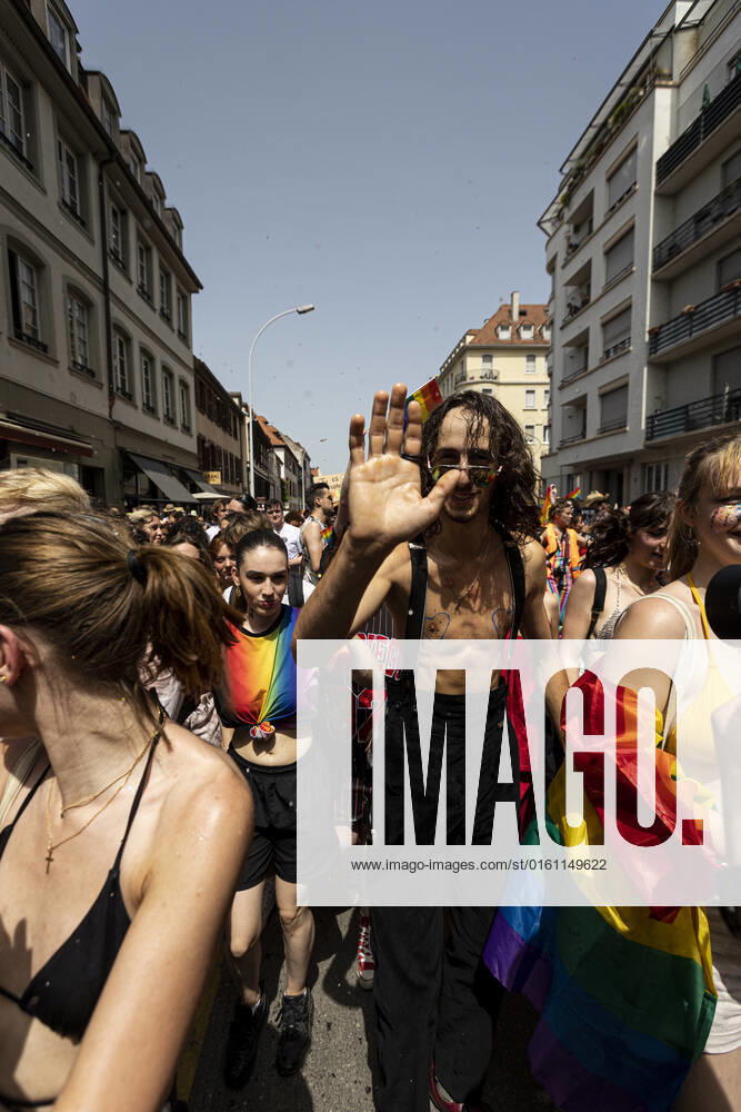 Marche des Fiertes LGBT+ a Strasbourg NEWS: Marche des Fiertes LGBT+, Strasbourg - 18-06-2022 ElyxandroCegarra Panoramic