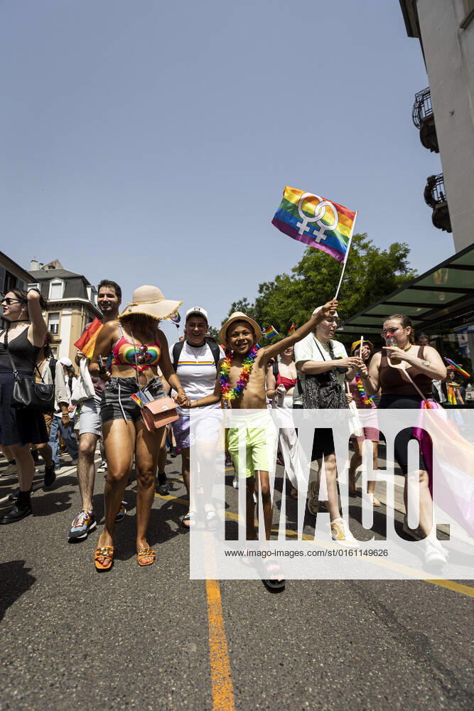 Marche des Fiertes LGBT+ a Strasbourg NEWS: Marche des Fiertes LGBT+, Strasbourg - 18-06-2022 ElyxandroCegarra Panoramic