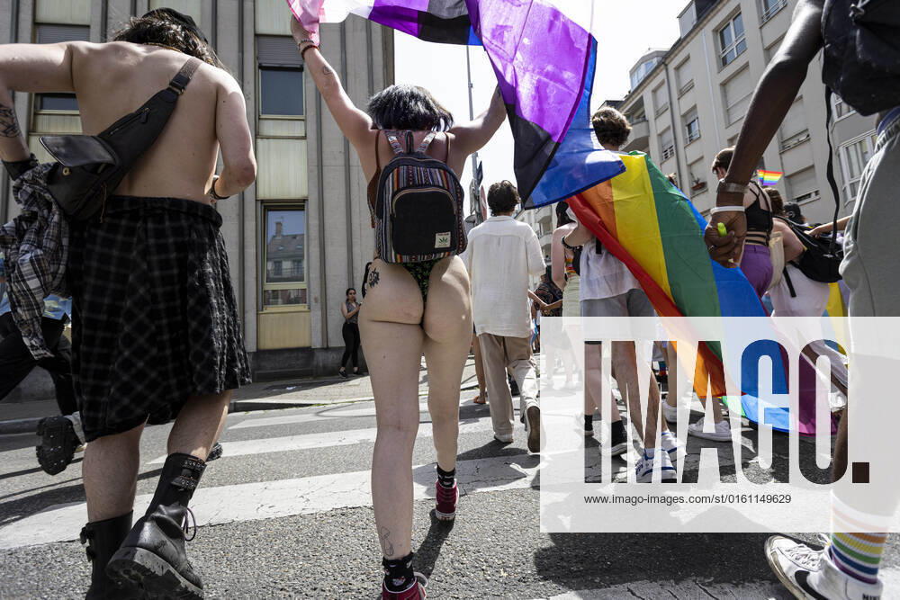 Marche des Fiertes LGBT+ a Strasbourg NEWS: Marche des Fiertes LGBT+, Strasbourg - 18-06-2022 ElyxandroCegarra Panoramic
