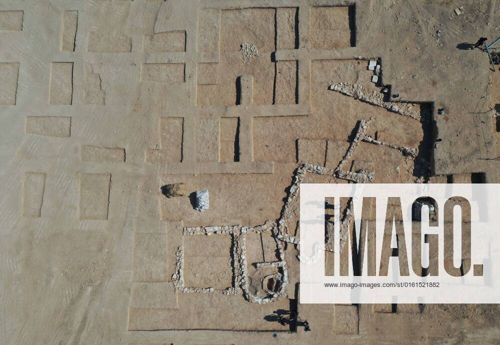 (220623) -- RAHAT (ISRAEL), June 23, 2022 -- Aerial photo taken on June 23, 2022 shows a view of the relics of a newly-discovered mosque in the southern Bedouin city of Rahat in the Negev desert, Israel. Israeli archaeologists have discovered a rare rural mosque dated to over 1,200 years ago and a luxurious estate, the Israel Antiquities Authority (IAA) said on Wednesday. (Photo by Xinhua) ISRAEL-RAHAT-ANCIENT MOSQUE-DISCOVERY GilxCohenxMagen