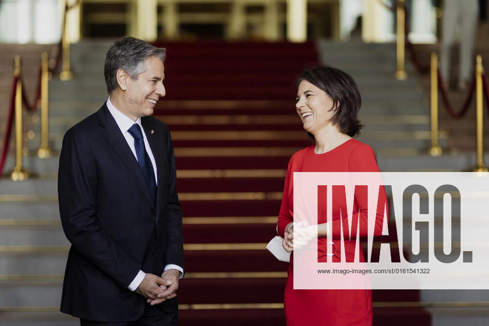 R L Annalena Baerbock Buendnis 90 Die Gruenen , Federal Minister of Foreign Affairs, and Antony Blinken, Secretary of State of the United States of America, pictured before the Conference on Global Food Security at the