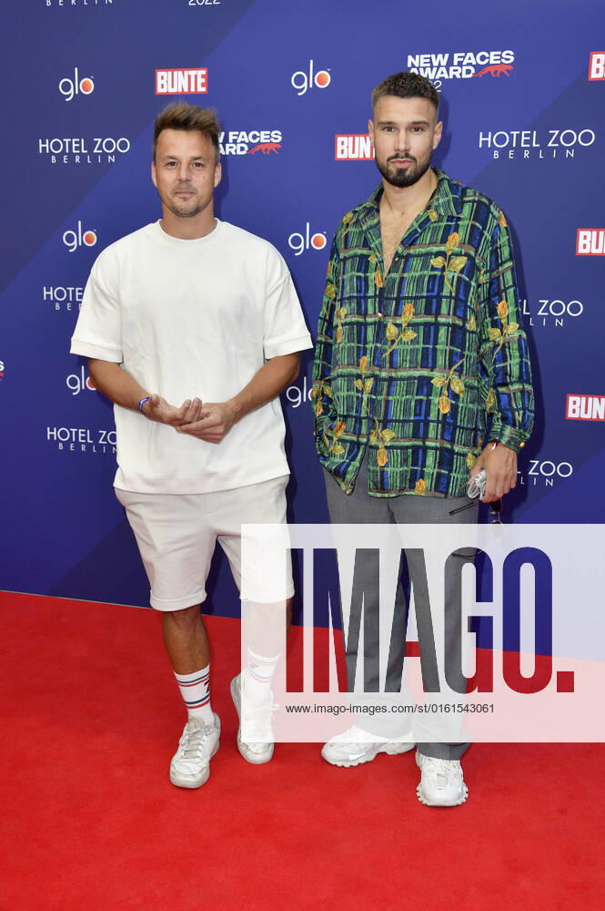 Alexander Knappe with companion Niklas at the Bunte New Faces Awards Film 2022 at the Delphi Filmpalast Berlin, 23 06 2022 Foto:xN.xKubelkax xFuturexImage